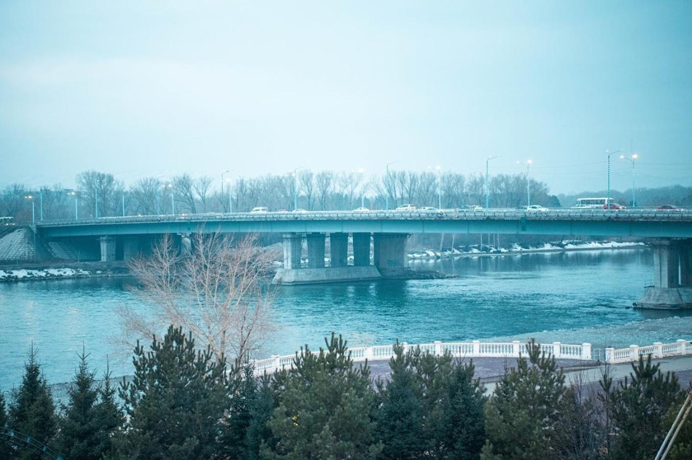 Royal Bv Ustʼ-Kamenogorsk Exterior foto